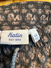 Load image into Gallery viewer, Size Large Katin Men's Shorts
