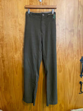 Load image into Gallery viewer, Size 42 Royal Robbins Men's Pants
