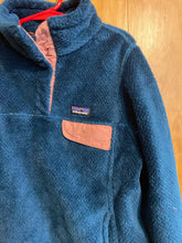 Load image into Gallery viewer, Child Size S Patagonia Girl's Girl's Fleece
