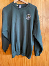 Load image into Gallery viewer, Size L Gildan Men's Sweater &amp; Sweatshirt
