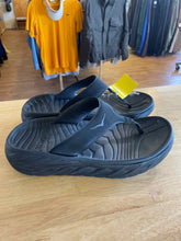 Load image into Gallery viewer, 8 Hoka Men's Sandals
