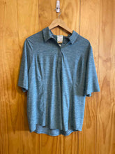 Load image into Gallery viewer, Size Large Duluth Trading Blue Women&#39;s Short Sleeve Shirt
