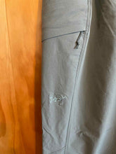 Load image into Gallery viewer, Size 2 Arc&#39;teryx Olive Women&#39;s Hiking Pants
