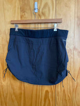 Load image into Gallery viewer, Size 1X Columbia Black Skort
