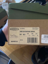 Load image into Gallery viewer, 8.5 Keen Men's Sandals
