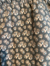 Load image into Gallery viewer, Size Large Katin Men's Shorts

