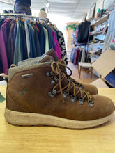 Load image into Gallery viewer, Women's Shoe Size 10 Forsake Brown Boots
