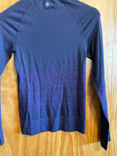 Load image into Gallery viewer, Size Small Athleta Black Women's Long Sleeve Shirt
