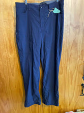 Load image into Gallery viewer, Size 36 Eddie Bauer Men's Pants
