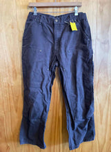 Load image into Gallery viewer, Size 35 Carhartt Men's Pants
