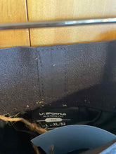 Load image into Gallery viewer, Size XL La Sportiva Men&#39;s Pants
