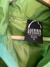 Load image into Gallery viewer, Women Size Small Sierra Designs Green Women&#39;s Light Jacket
