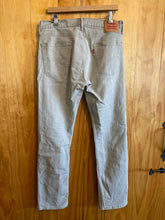 Load image into Gallery viewer, Size 34 Levi Strauss &amp; Co. Men&#39;s Pants
