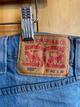 Load image into Gallery viewer, Size 40 Levi's Men's Jeans
