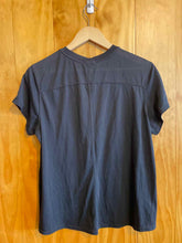 Load image into Gallery viewer, Size XL Brooks Black Women&#39;s Short Sleeve Shirt
