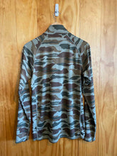 Load image into Gallery viewer, Size Medium Patagonia Men's Long Sleeve Shirt

