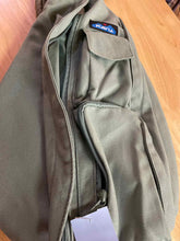 Load image into Gallery viewer, Kavu Travel Bag
