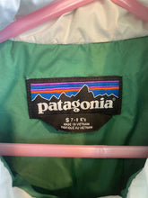 Load image into Gallery viewer, Patagonia Winter Coat

