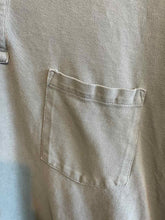 Load image into Gallery viewer, Size L Eddie Bauer Men's Short Sleeve Shirt
