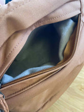 Load image into Gallery viewer, Fjall Raven Backpack

