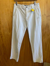 Load image into Gallery viewer, Size 32 Oakley Men's Pants
