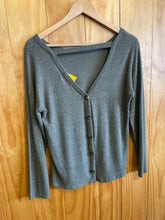 Load image into Gallery viewer, Size M Moa Moa Green Women's Sweater &amp; Sweatshirt
