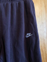 Load image into Gallery viewer, Size Large Nike Men's Sweatpants
