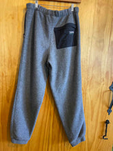 Load image into Gallery viewer, Size Medium Early Winters Men's Sweatpants
