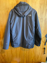 Load image into Gallery viewer, Size L North Face Men's Winter Jacket
