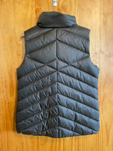 Load image into Gallery viewer, Size XL Indygena Green Women&#39;s Vest
