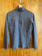 Load image into Gallery viewer, Size Medium Patagonia Men's Sweater &amp; Sweatshirt
