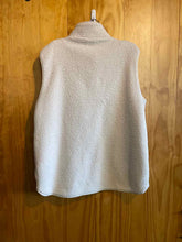 Load image into Gallery viewer, Size XL Columbia Cream Women's Vest
