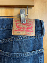 Load image into Gallery viewer, Size 34 Levi's Men's Jeans
