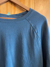 Load image into Gallery viewer, Size M Athleta Aqua Women's Long Sleeve Shirt
