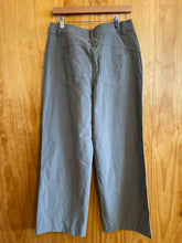 Load image into Gallery viewer, Size 30 Lululemon Men&#39;s Pants
