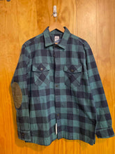 Load image into Gallery viewer, Size Medium Brooks Brothers Men&#39;s Flannel
