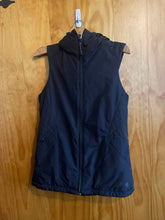 Load image into Gallery viewer, Size Small Mountain Hardwear Black Women's Vest
