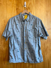 Load image into Gallery viewer, Size Medium Duluth Trading Men&#39;s Short Sleeve Shirt
