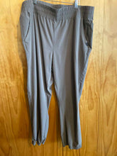 Load image into Gallery viewer, Size XL Prana Olive Women's Pants
