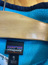 Load image into Gallery viewer, Child Size 14 Patagonia Girl&#39;s Fleece
