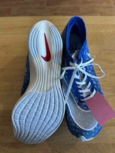 Load image into Gallery viewer, Shoe Size 7 Nike Blue Running Shoes
