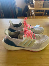 Load image into Gallery viewer, Women&#39;s Shoe Size unknown Adidas White Running Shoes
