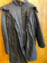 Load image into Gallery viewer, Women Size M Madison Expedition Black Women&#39;s Jacket
