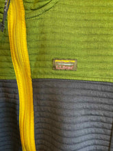 Load image into Gallery viewer, LL Bean Kid's Sweatshirt/sweater
