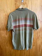 Load image into Gallery viewer, Size L The North Face Men's Short Sleeve Shirt
