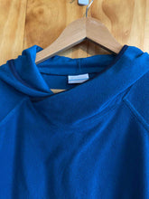 Load image into Gallery viewer, Size Large Columbia Blue Women's Fleece Sweatshirt
