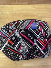 Load image into Gallery viewer, Vera Bradley Travel Bag
