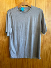 Load image into Gallery viewer, Size L REI Men's Short Sleeve Shirt
