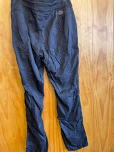 Load image into Gallery viewer, Size Medium North Face Black Women's Sweatpants
