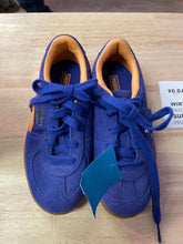 Load image into Gallery viewer, Puma Shoes
